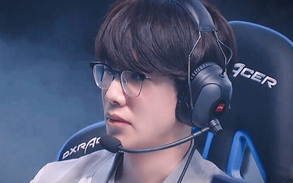 TheShy赛事官方发布高光表现新规,C9争议不断! TheShy赛事官方发布高光表现新规,C9争议不断!