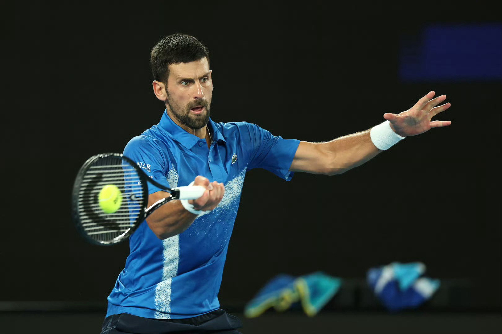 德约科维奇迎来十赛季高光表现，拜仁球迷沸腾！的简单介绍