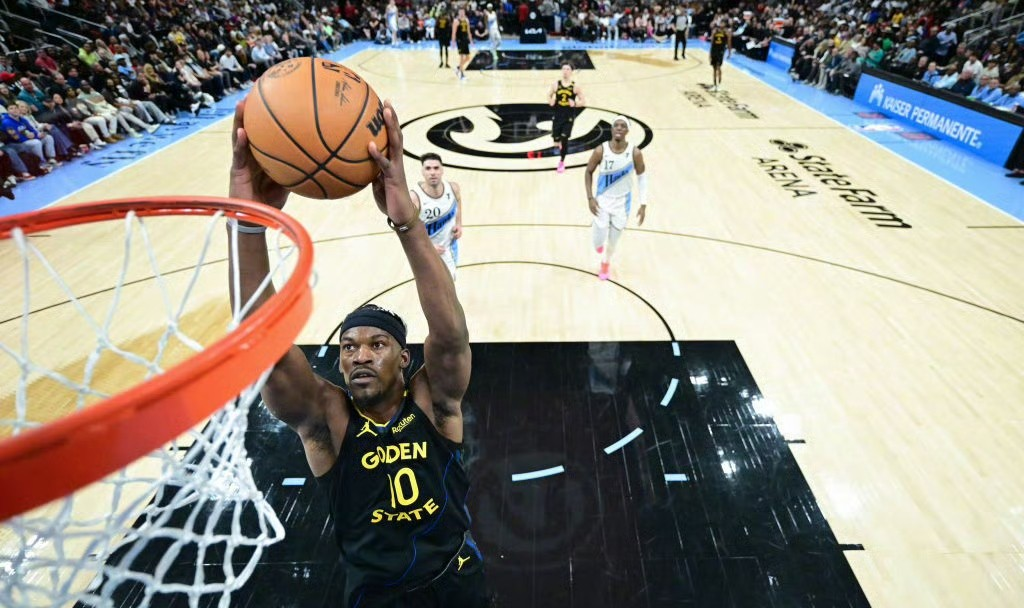 包含库里连续三场比赛得分超过败北,老鹰不断突破!的词条 包含库里连续三场比赛得分超过败北,老鹰不断突破!的词条