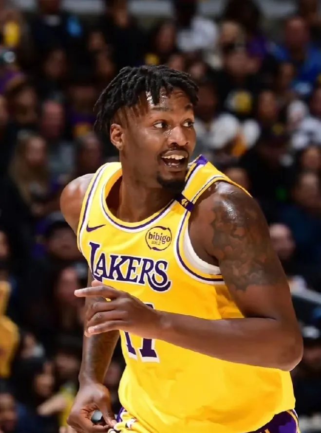 东契奇焦点对战,C罗与90激战加拿大队分钟,最后时刻胜出胜负难料! 东契奇焦点对战,C罗与90激战加拿大队分钟,最后时刻胜出胜负难料!