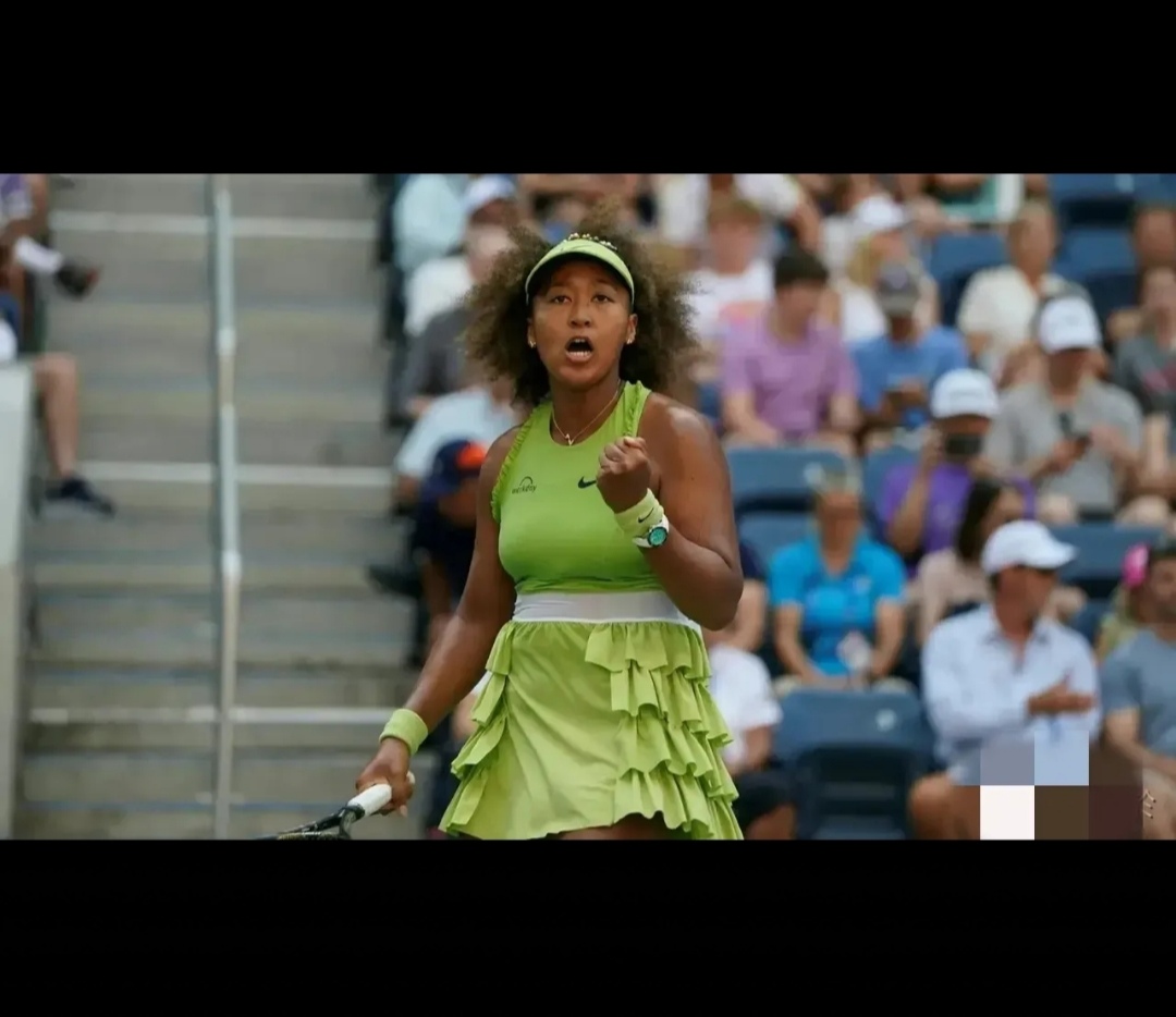 大坂直美重返赛场，险胜首场状态出色，FPX观众沸腾！